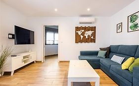 Bonito piso cerca de la playa con parking privado